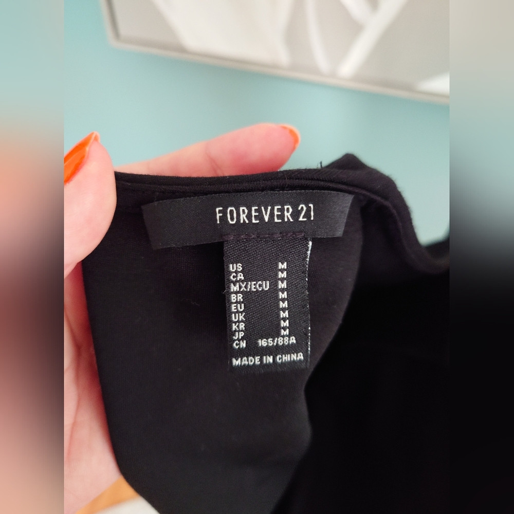 Chic Romper - image 5